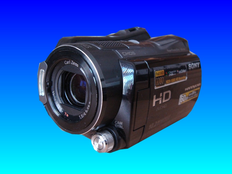 A Sony handycam that records HD video in AVCHD format that needed the home movie files restoring to the original sequence of clips.